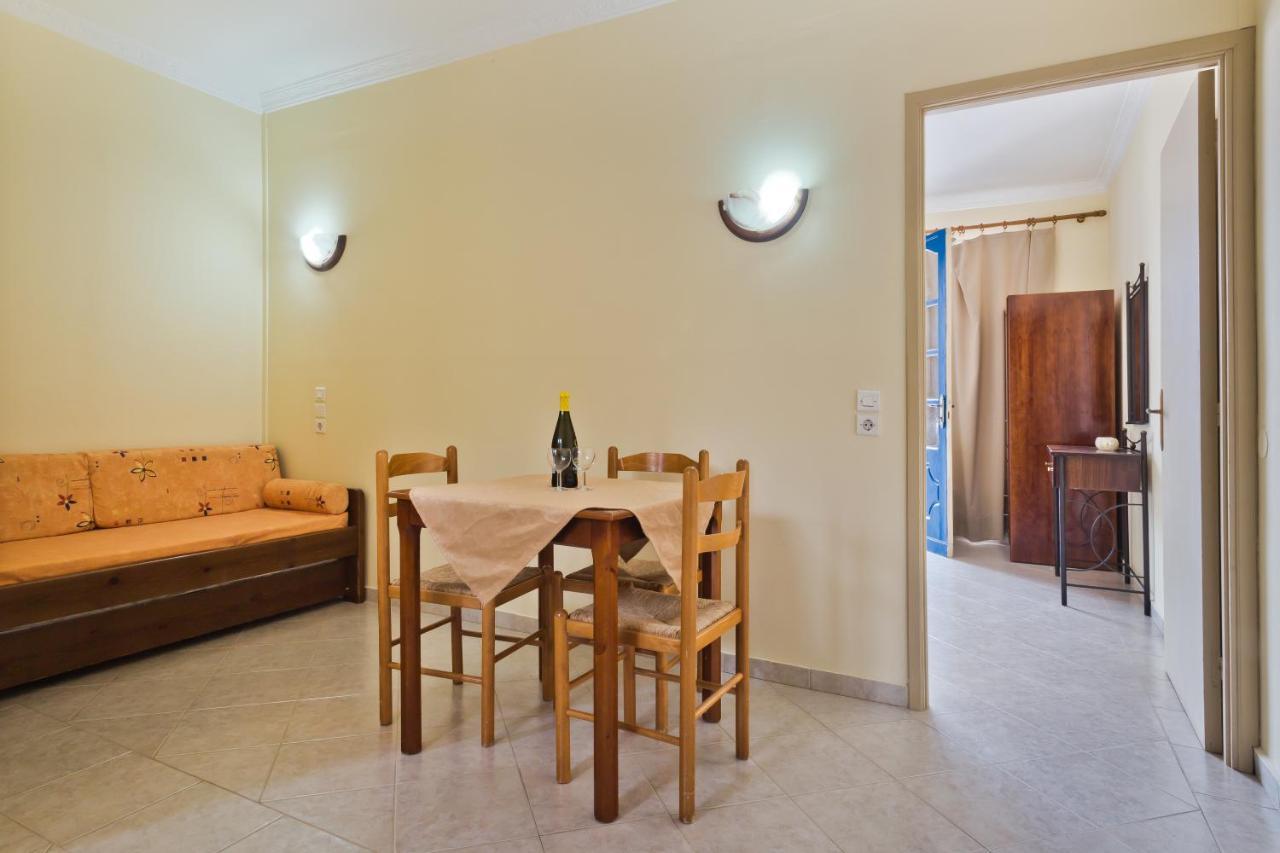 Sea Melody Apartment Lefkos  ภายนอก รูปภาพ